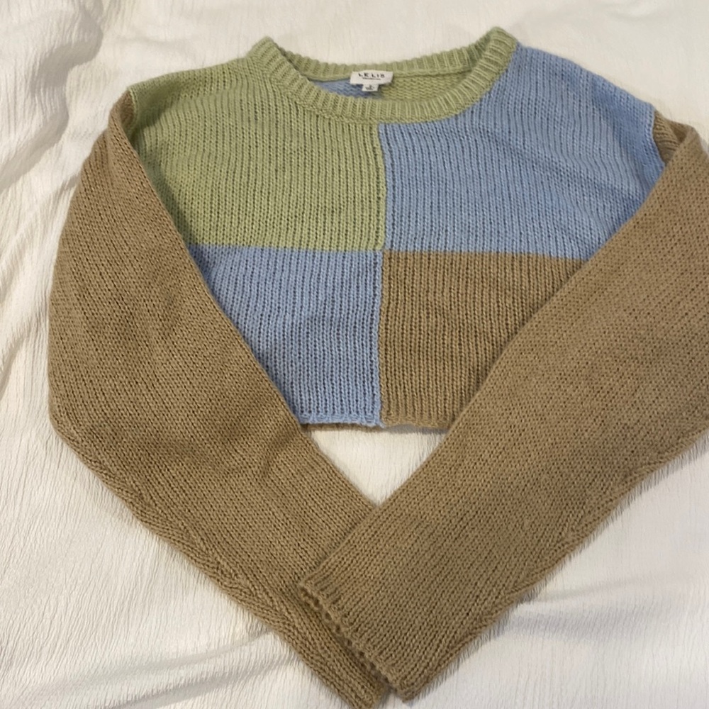 Cropped sweater